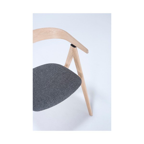 Lavica z dubového dreva so sivým sedadlom Gazzda Ava-image-2