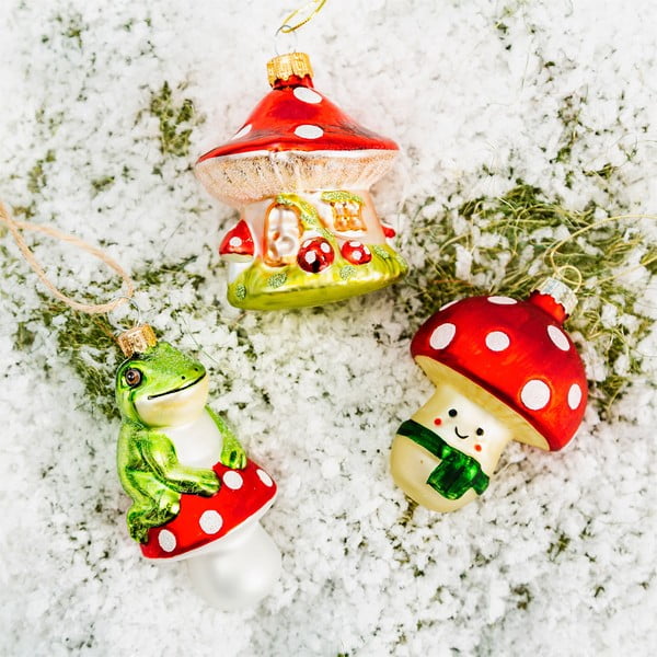 Sklenená ručne vyrobená vianočná ozdoba ø 6 cm Mushroom House – Sass & Belle-image-1