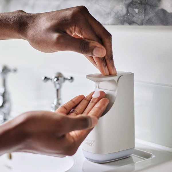 Béžový plastový dávkovač mydla 350 ml Slim – Joseph Joseph-image-1