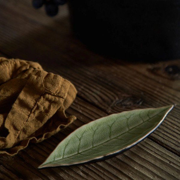 Svetlozelená kameninová odkladacia miska Costa Nova Riviera, dĺžka 18 cm-image-1