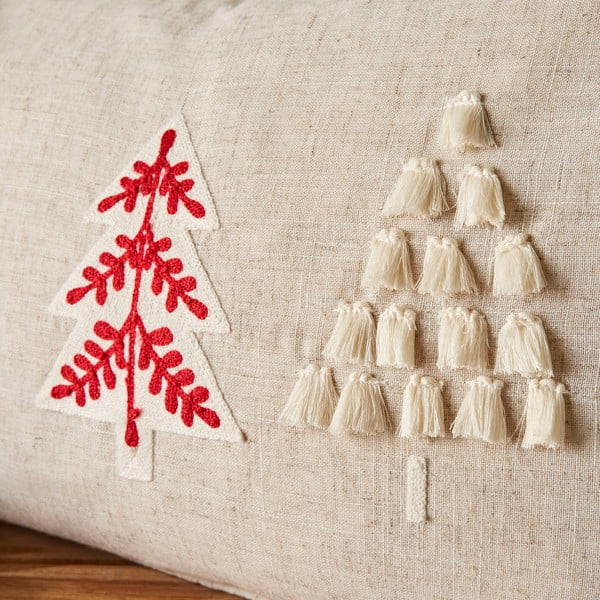 Dekoračný vankúš s vianočným motívom 30x50 cm Christmas Tree - Catherine Lansfield-image-2