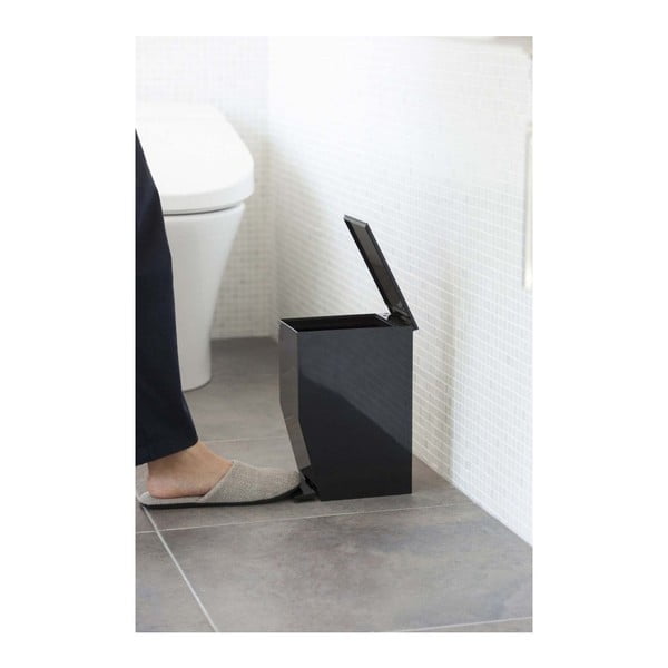 Čierny pedálový plastový odpadkový kôš 3,9 l Tower – YAMAZAKI-image-1
