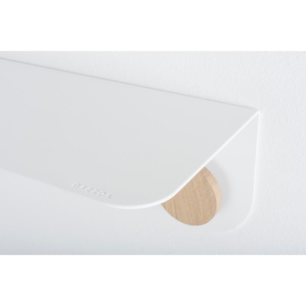 Nástenná biela polica z ocele s detailom z dubového dreva s 2 háčikmi Gazzda Hook, dĺžka 70 cm-image-1