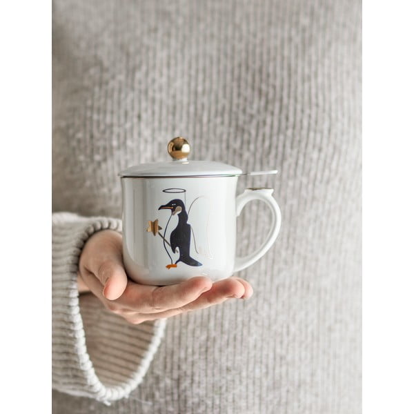 Krémový hrnček s vianočným motívom so sitkom z kameniny 300 ml Valentin – Bloomingville-image-2