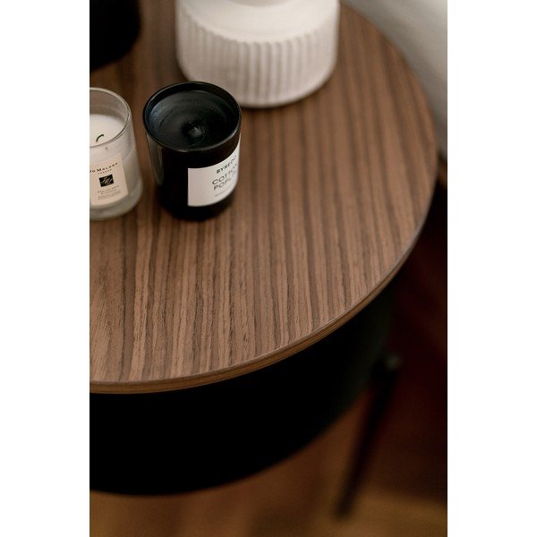 Čierny/v tmavo prírodnej farbe nočný stolík s doskou v dekore orechového dreva Tu – noo.ma-image-3