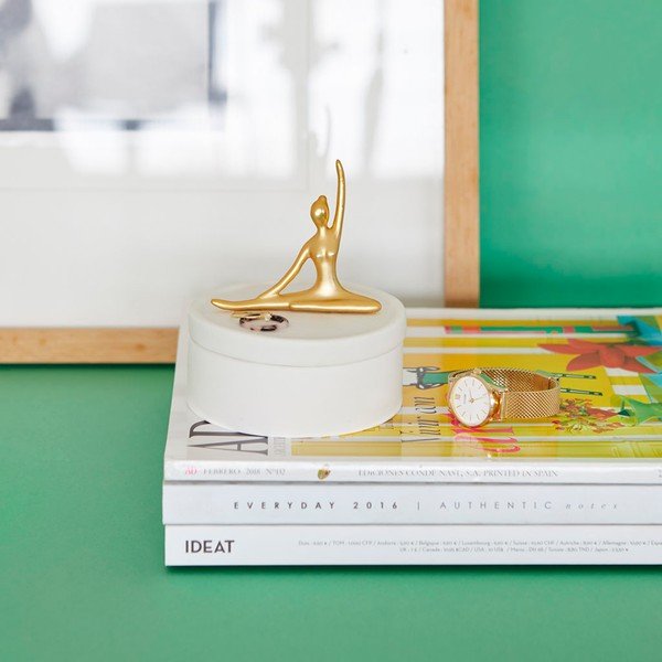 Biela porcelánová šperkovnica Balvi Ballerina-image-1