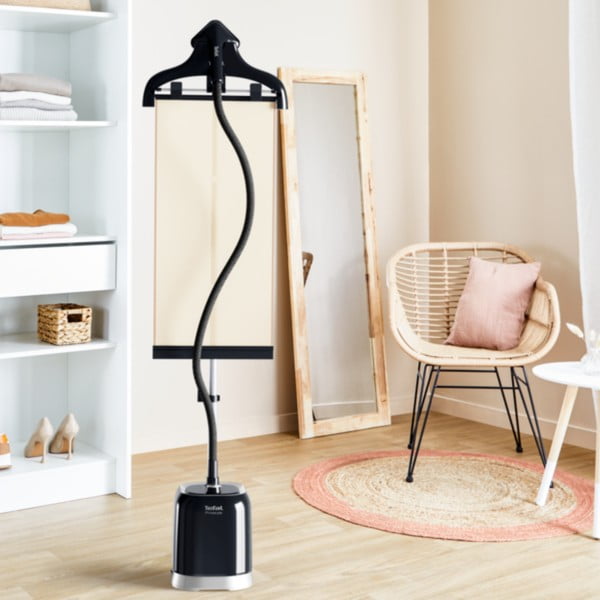 Čierny naparovač odevov Pro Style IT3480 – Tefal-image-1