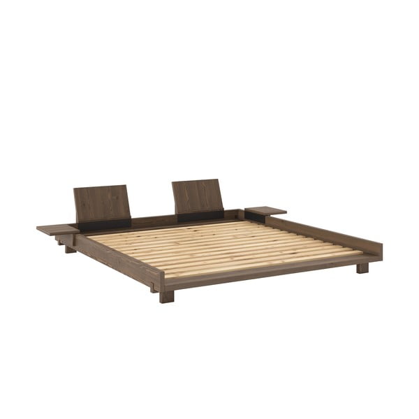 Hnedá dvojlôžková posteľ z borovicového dreva s roštom 180x200 cm Social – Karup Design