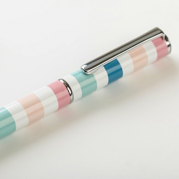 Pero – Busy B-image-3