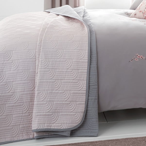 Ružovo-sivá prešívaná prikrývka cez posteľ Catherine Lansfield Blossom, 240 x 260 cm