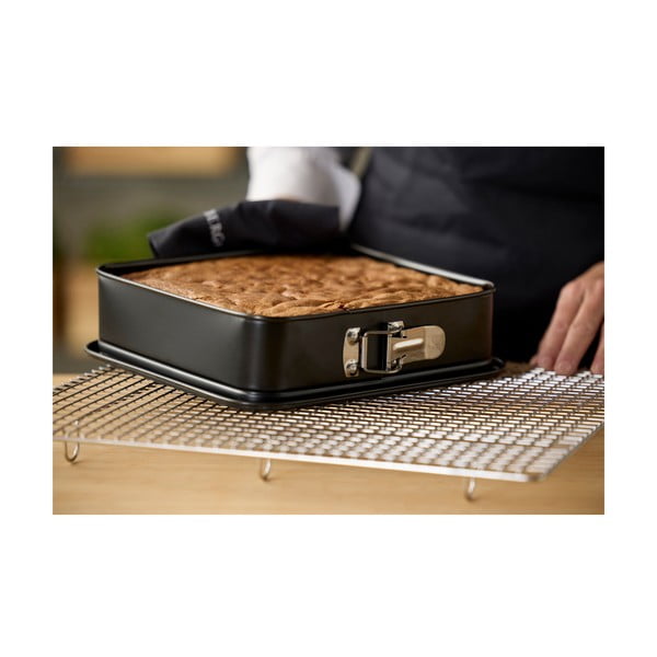 Antikoro forma na pečenie torty 24x24 cm – Blomsterbergs-image-1