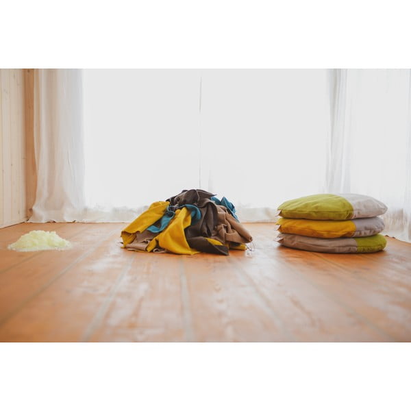 Zeleno-krémový vankúš Linda Vrňáková Lentils-image-1