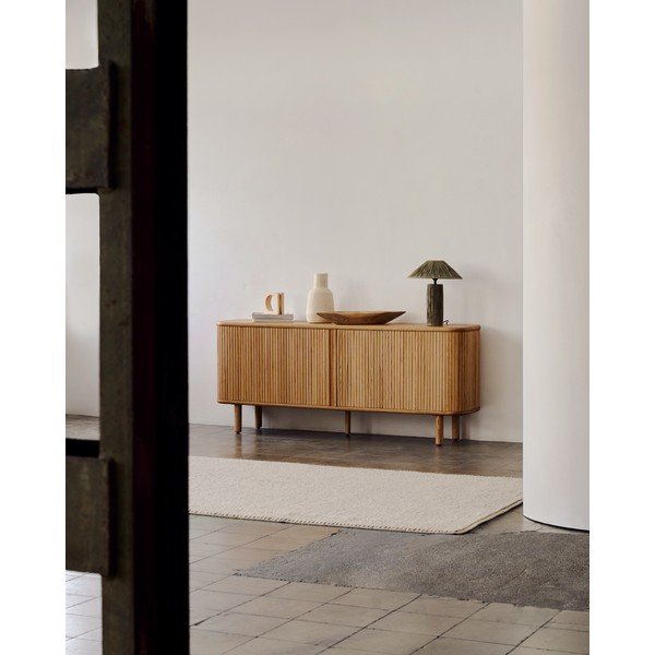 Komoda v dekore jaseňa s posuvnými dverami v prírodnej farbe 180x75,5x40 cm Mailen – Kave Home-image-1