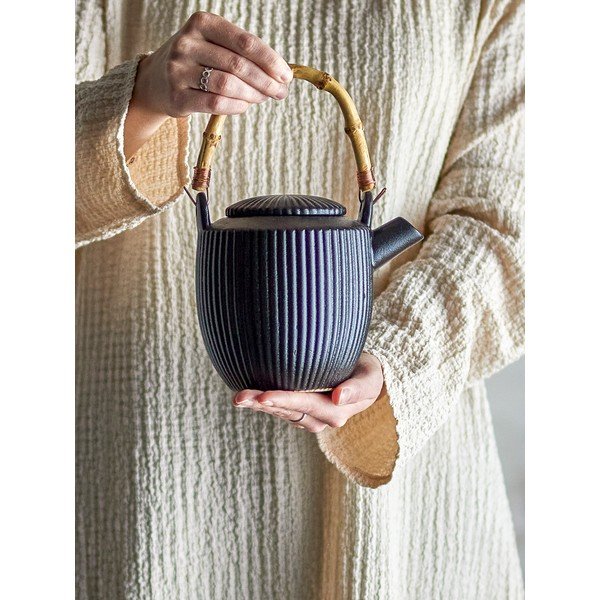 Čierna kameninová kanvica na čaj 850 ml Neri – Bloomingville-image-3