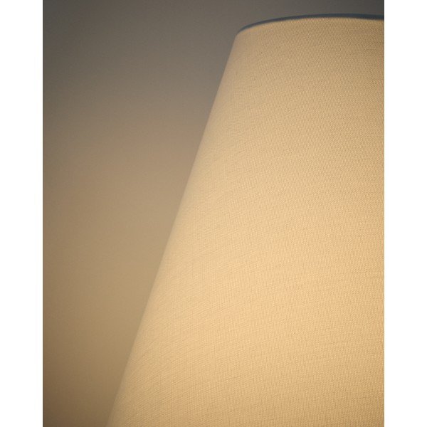 Stojacia lampa v striebornej farbe s textilným tienidlom (výška  153 cm) Navat – Kave Home-image-2