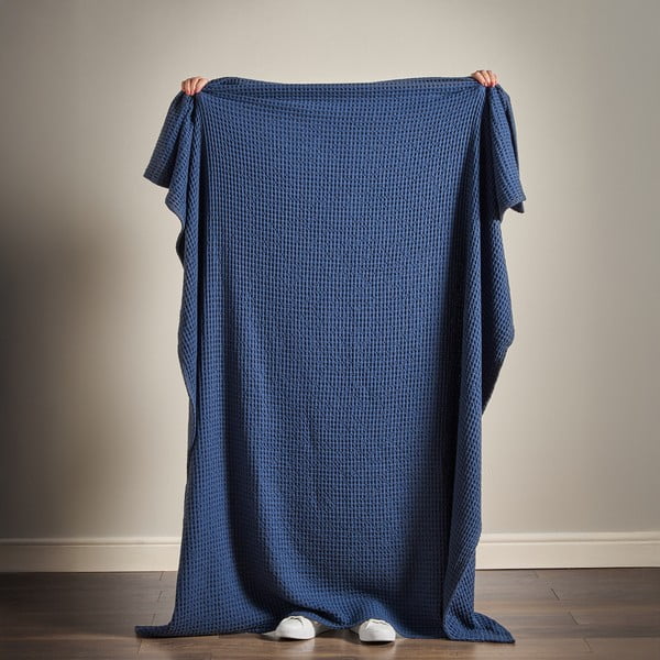 Tmavomodrá bavlnená deka 150x200 cm Jaipur Chunky Waffle – Pineapple Elephant-image-2