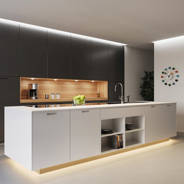 Čierny LED pásik 500 cm Chip – Reality-image-2
