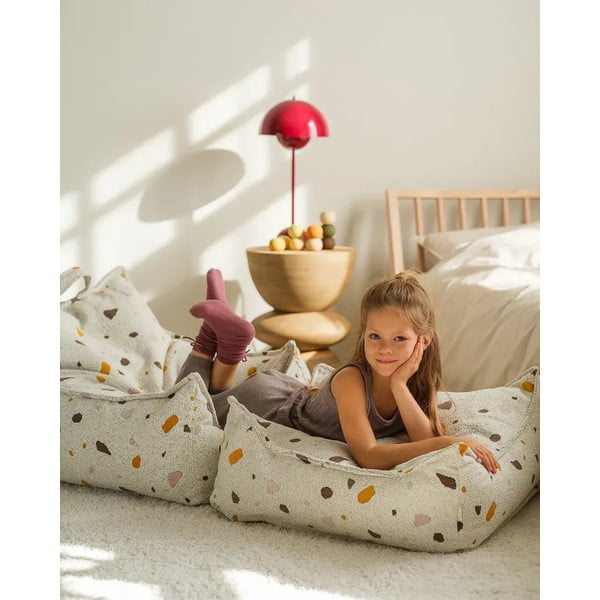 Biely detský sedací vak z textílie buklé/ženilkový Terrazzo Square – Wigiwama-image-2