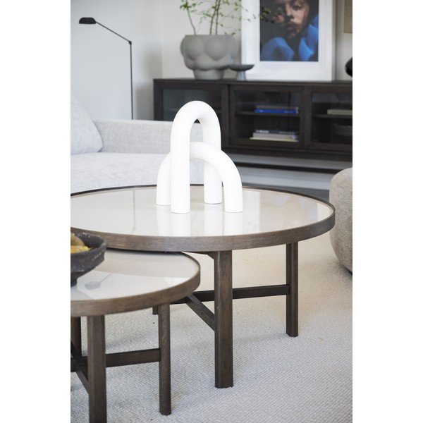 Tmavohnedý okrúhly konferenčný stolík s keramickou doskou 90x90 cm Marsden – Rowico-image-1