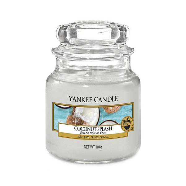 Vonná sviečka Yankee Candle Kokosové Osvieženie, doba horenia 25 - 40 hodín
