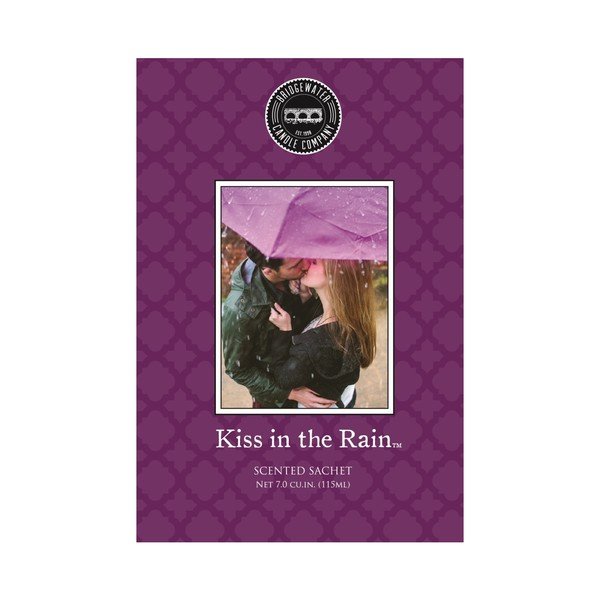 Vrecúško s vôňou čierneho rybízu, malín, jahôd a fialiek Bridgewater candle Company Kiss In The Rain