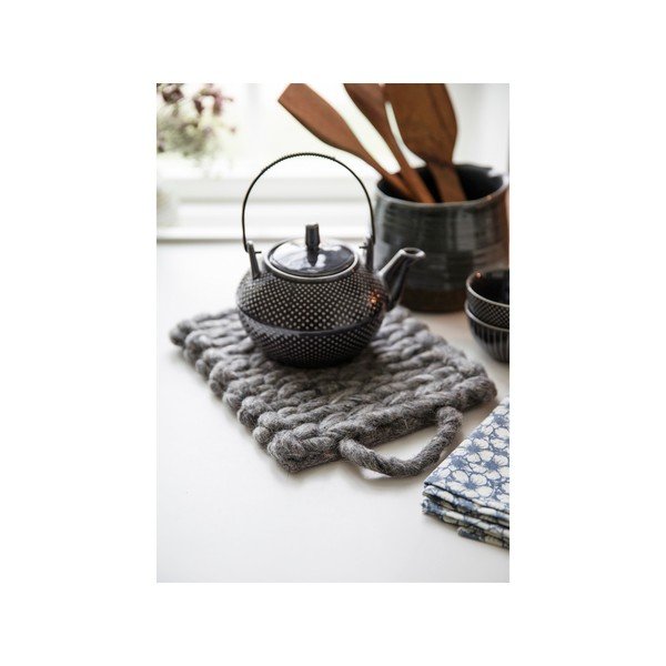 Vlnená podložka pod horúce nádoby A Simple Mess, 20 × 20 cm-image-1