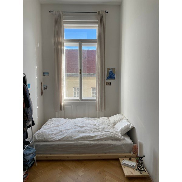 Jednolôžková posteľ z borovicového dreva bez čela s roštom 120x200 cm v prírodnej farbe Dock – Karup-image-4