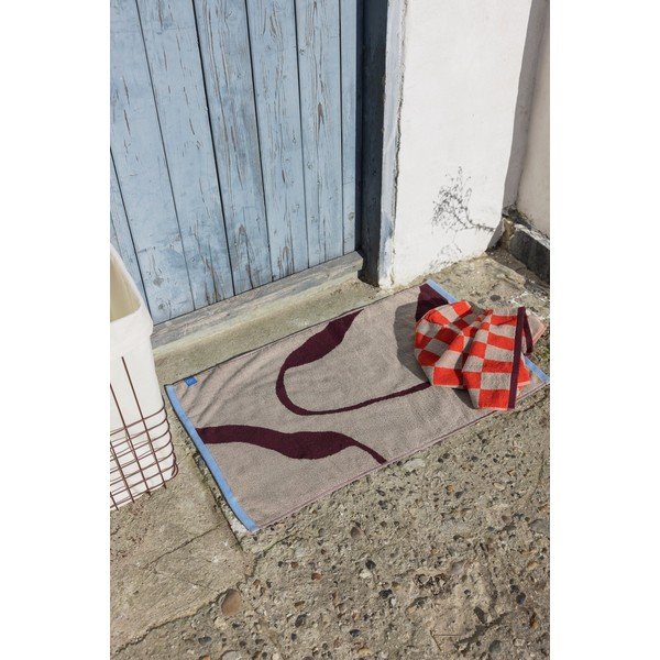 Vínová/sivobéžová kúpeľňová predložka do sprchy z bio bavlny 50x80 cm Nova Arte  – Mette Ditmer Denmark-image-1