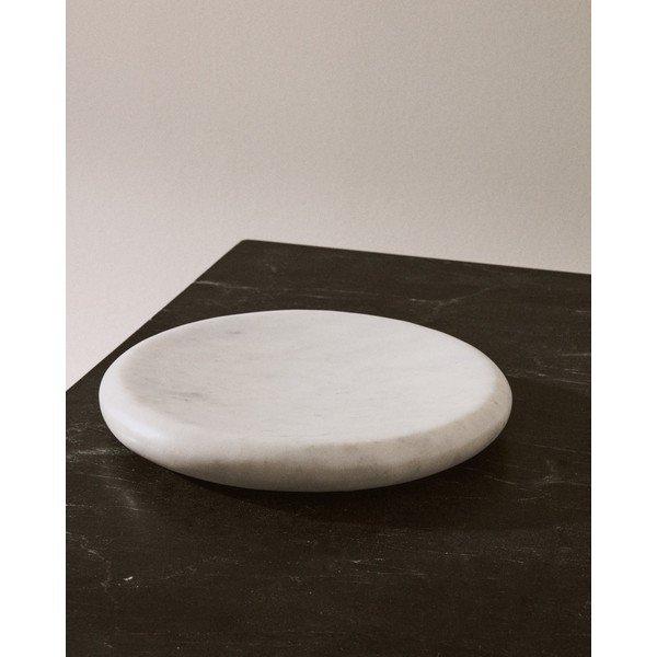 Mramorová dekoratívna tácka ø 20 cm Obena – Kave Home-image-2