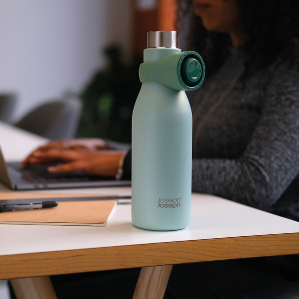 Cestovná antikoro fľaša v mentolovej farbe 500 ml Loop – Joseph Joseph-image-1