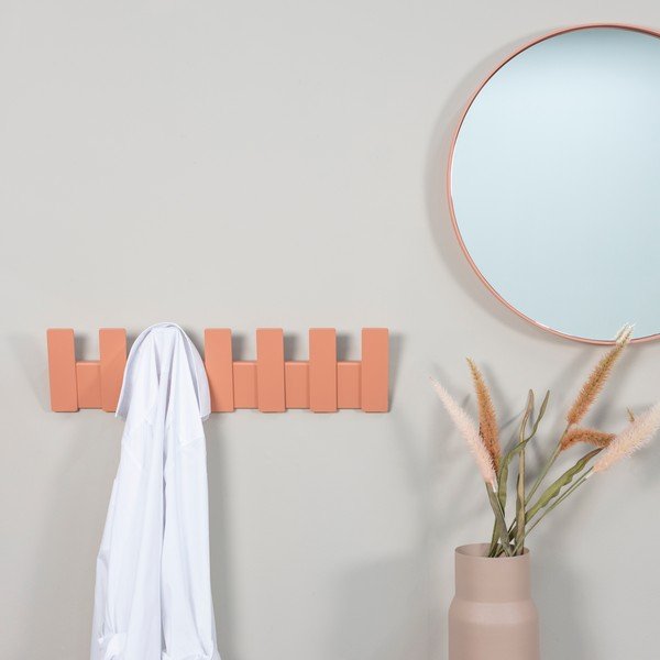 Kovový nástenný vešiak v lososovej farbe 64 cm Angle – Spinder Design-image-1
