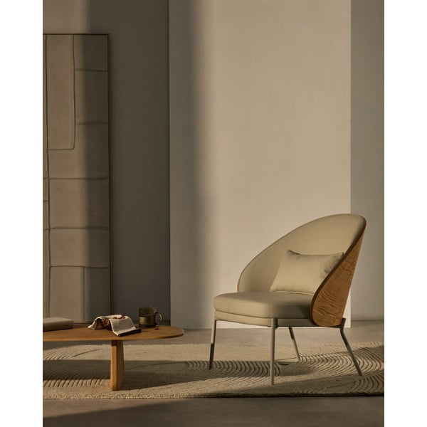 Béžové kreslo z imitácie kože Eamy – Kave Home-image-1