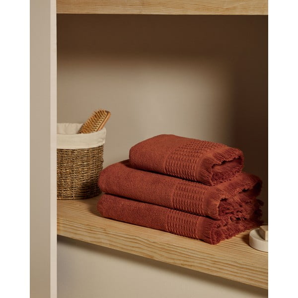 Bavlnený uterák v tehlovej farbe 50x90 cm Veta - Kave Home-image-1