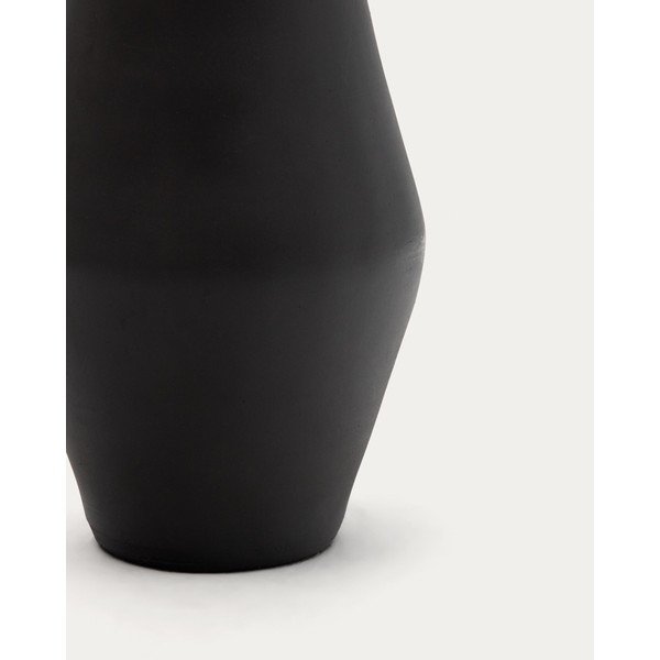 Matne čierna terakotová ručne vyrobená vysoká váza (výška 61 cm) Posia – Kave Home-image-2