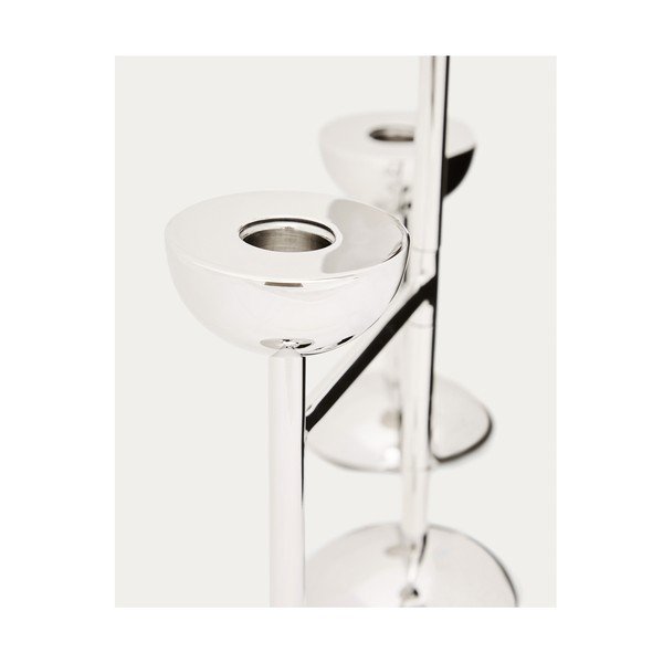 Kovový svietnik Nirela – Kave Home-image-4