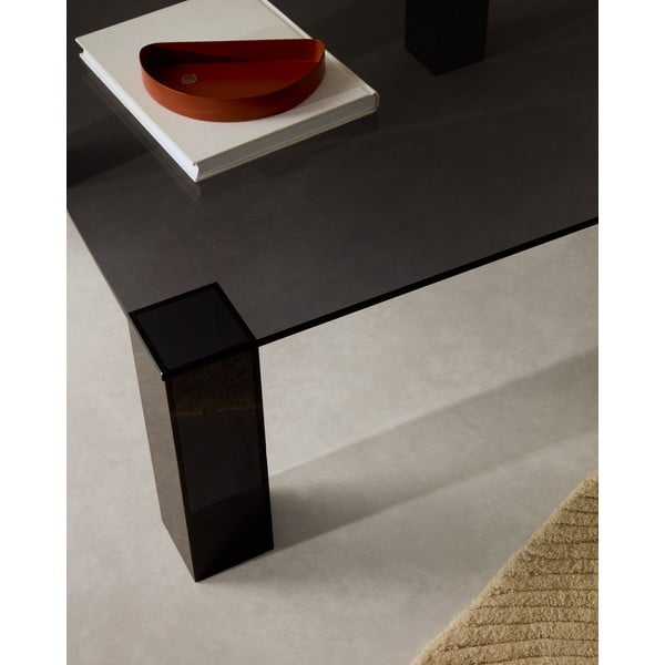 Tmavosivý sklenený konferenčný stolík 85x85 cm Adularia – Kave Home-image-2