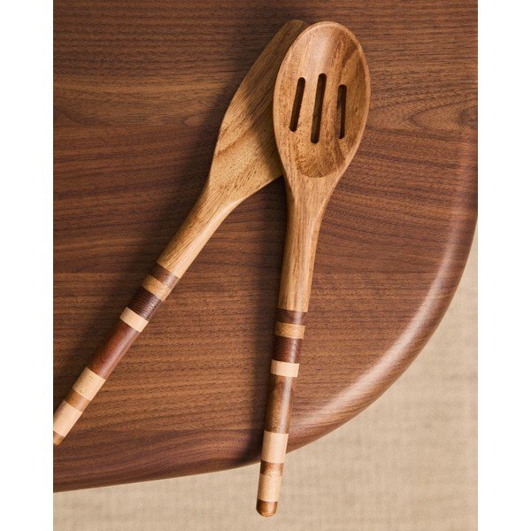 Drevená obracačka Nover – Kave Home-image-1