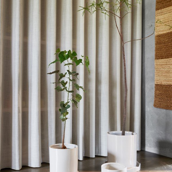 Kameninový ručne vyrobený obal na kvetináč ø 21,5 cm Nami – OYOY Living Design-image-1