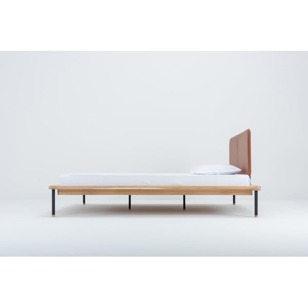 Hnedá/prírodná čalúnená dvojlôžková posteľ z dubového dreva s roštom 160x200 cm Fina - Gazzda-image-3