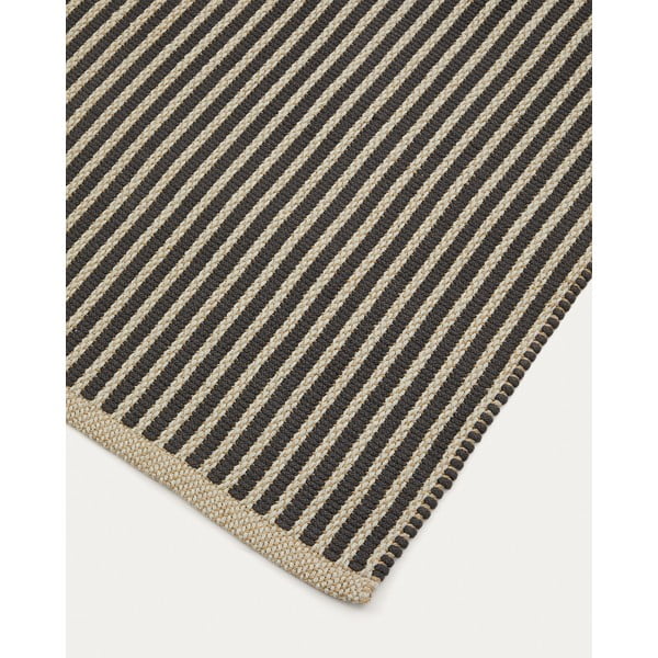 Čierno-béžový vonkajší koberec 160x230 cm Satanca – Kave Home-image-3