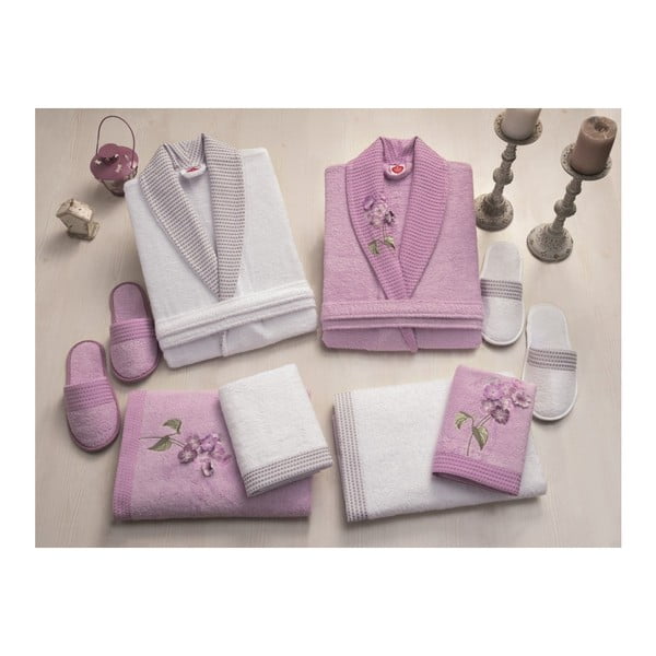 Set dámského a pánského župana, uterákov, osušiek a dvoch párov papúč v bielej a fialovej farbe Family Bath