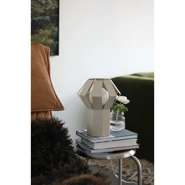 Béžová kovová stolová lampa s kovovým tienidlom (výška  27 cm) Octa – Markslöjd-image-1