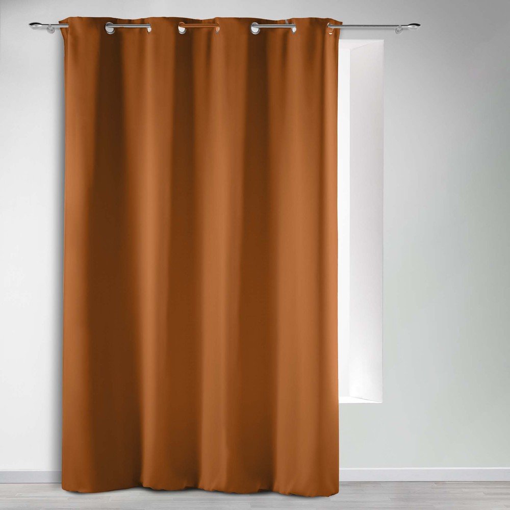 E-shop Zatemňovací záves v terakotovej farbe 135x240 cm Occult – douceur d'intérieur