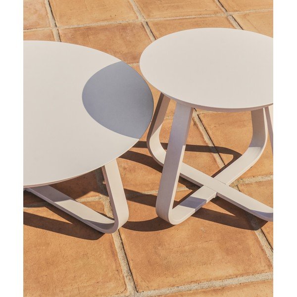 Kovový okrúhly záhradný stolík ø 48 cm Tamaris – Kave Home-image-1