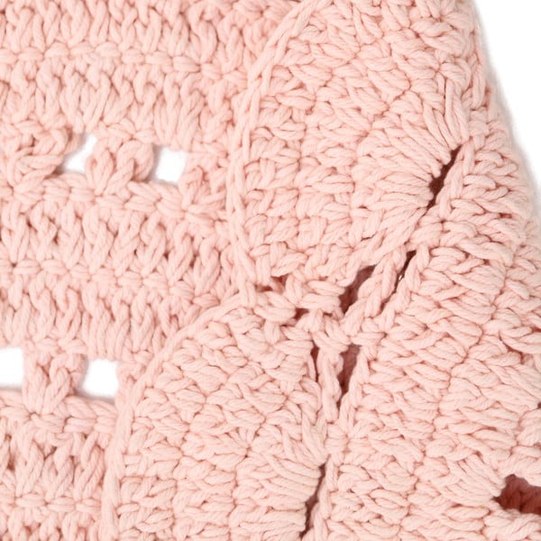 Ružový ručne háčkovaný koberec z bavlny Nattiot Alma, ø 120 cm-image-4