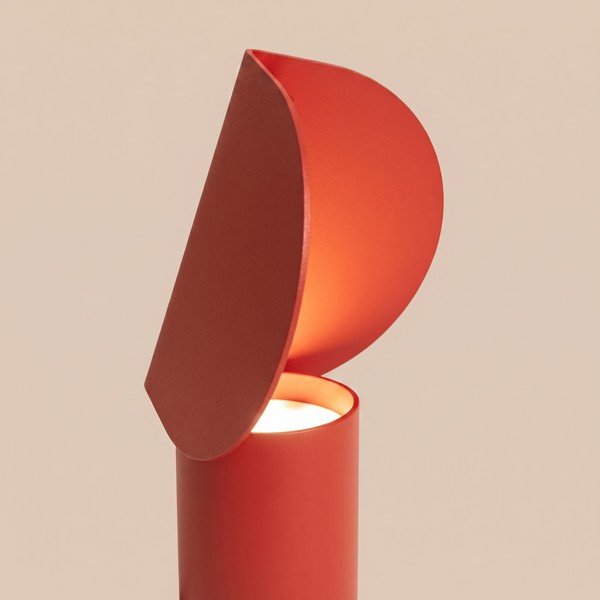 Červená hliníková LED stolová lampa (výška  15 cm) BISCUIT – Thoro-image-1