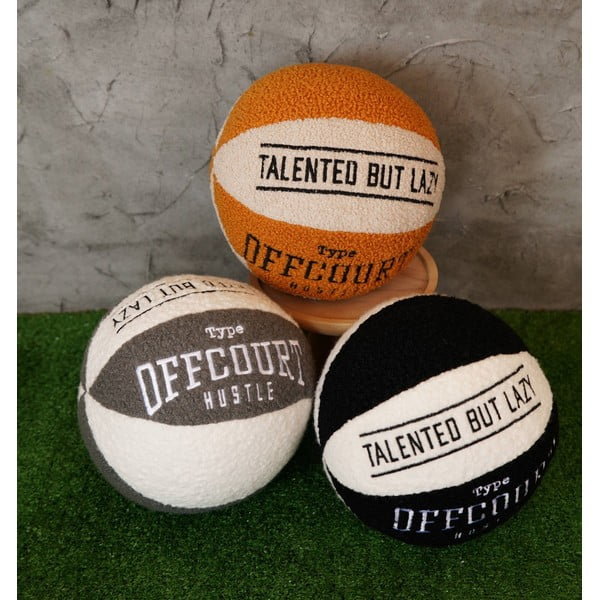 Dekoračný vankúš z materiálu buklé ø 25 cm Basketball – Mioli Decor-image-3
