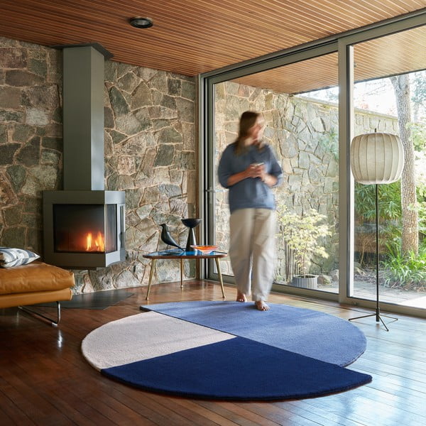 Modrý ručne tkaný vlnený okrúhly koberec ø 150 cm Mia Segment – ​​Flair Rugs-image-2