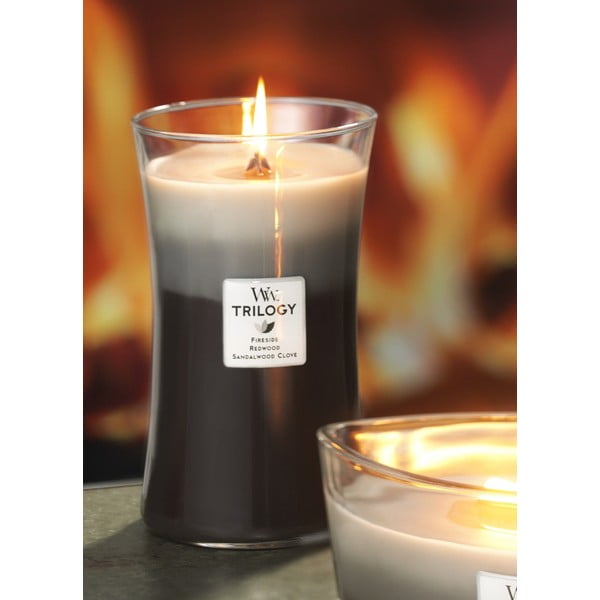 Vonná sviečka WoodWick Hrejivé drevo, 110 hodín horenia-image-1