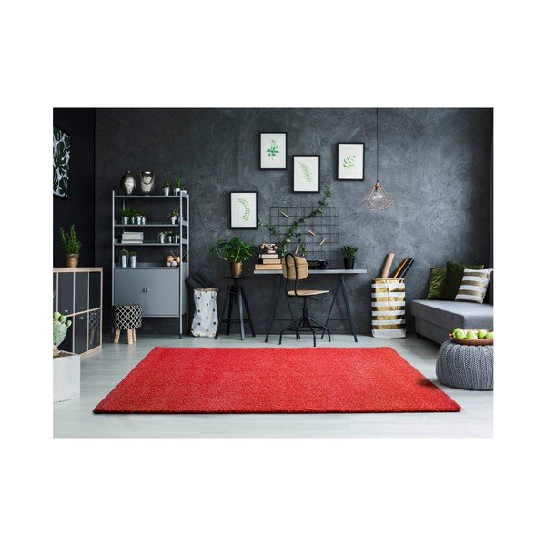 Červený koberec Universal Khitan Liso Red, 100 × 150 cm-image-1